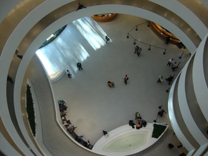 纽约,博物馆,圆形建筑,人群,建筑,高角度视图,大人群,人群 纽约,博物馆,圆形建筑,人群,建筑,高角度视图,大人群,人群