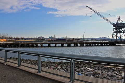 doc、港口、水、天空、交通、建筑、河流、建筑结构