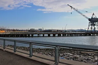 doc、港口、水、天空、交通、建筑、河流、建筑结构