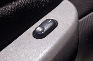 保险、汽车、调平机、汽车玻璃、电梯、汽车、卡车、上传