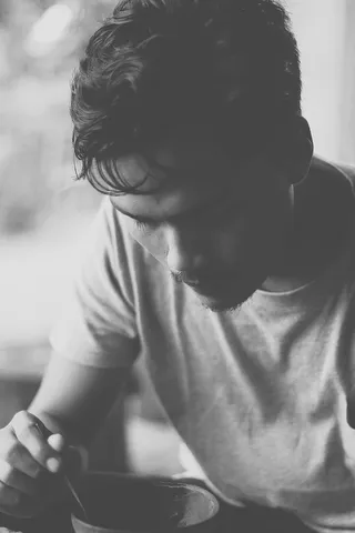 吃人的灰阶照片