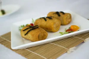 三，面包，白面包，盘子，奶酪，填充，食物