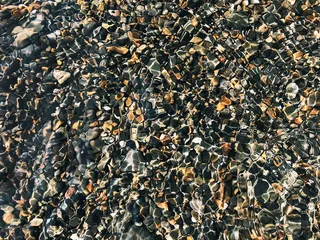 黑色和棕色石材地块特写照片