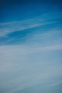 蓝色和白色的天空 蓝色和白色的天空