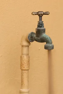 灰色水龙头，水龙头，水管，水龙头，水管工，管道，卫浴，修理工