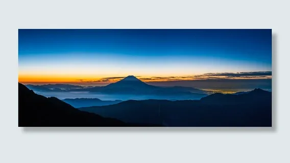 群山密布,乌云密布,景色尽收眼底,富士山,黎明前,寂静无声,镇下灯火通明 群山密布,乌云密布,景色尽收眼底,富士山,黎明前,寂静无声,镇下灯火通明