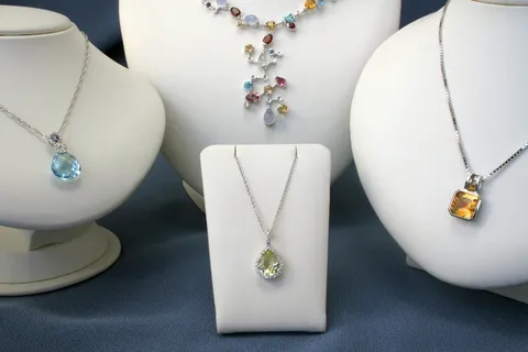 珠宝,吊坠,项链,珠宝,宝石,宝石,奢侈品,时尚 珠宝,吊坠,项链,珠宝,宝石,宝石,奢侈品,时尚