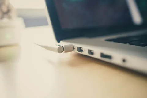 访问、附件、模糊、电缆、计算机、连接、连接器、桌子 访问、附件、模糊、电缆、计算机、连接、连接器、桌子