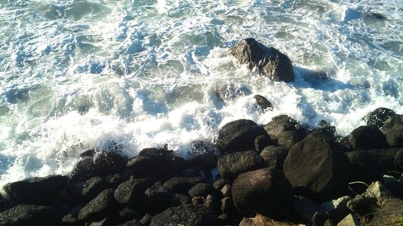 海滩、海洋、云、天空、海岸、沙滩、阳光、景观