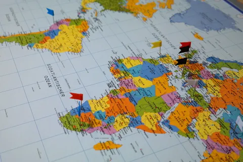 白色、橙色、绿色、地图、目的地、世界地图、国家、旅行 白色、橙色、绿色、地图、目的地、世界地图、国家、旅行