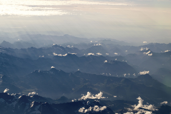 鸟瞰图、山、云、自然、景观、空中、太阳、天空