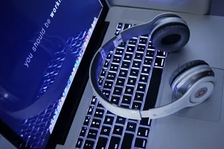 white，beats，dr.，dre耳机，top，macbook，技术，startup