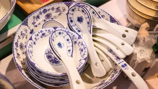 容器，汤匙，盘子，厨房，餐具，瓷器，碗，瓷器