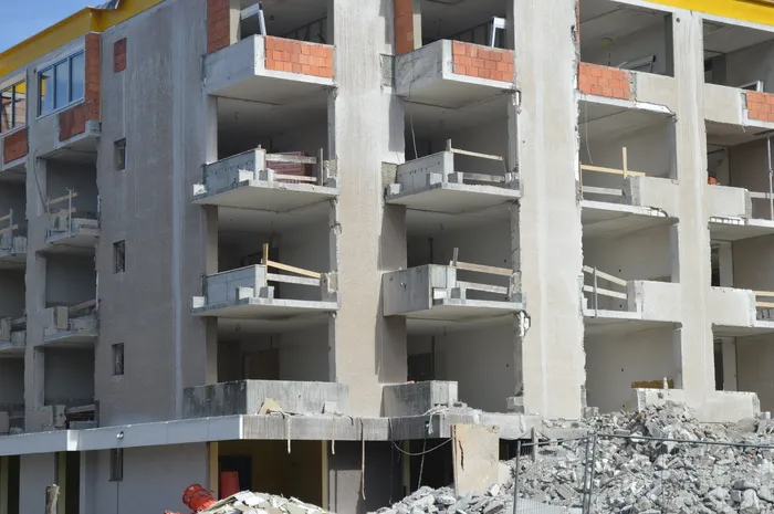 现场、废墟、碎片、摩天大楼、建筑物、建筑、已建结构、建筑物外部