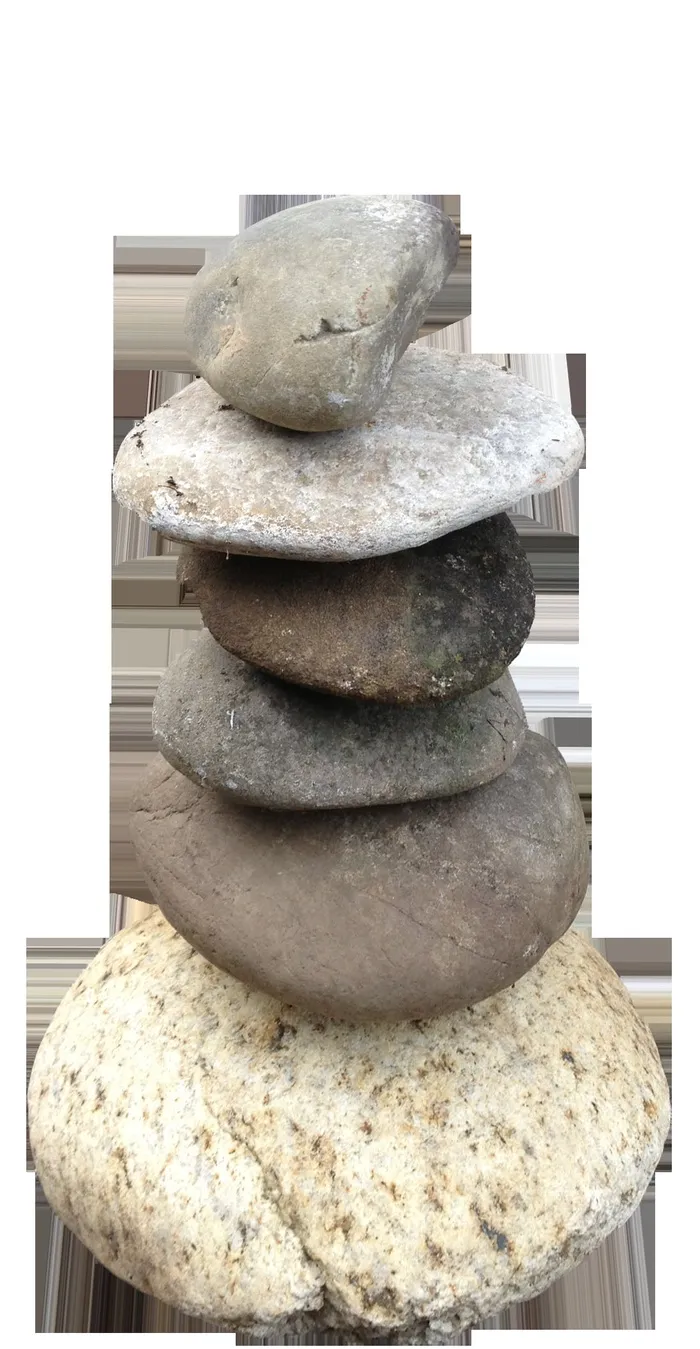 石塔，石头，石窟，炮塔，堆栈，室内，静物，没有人