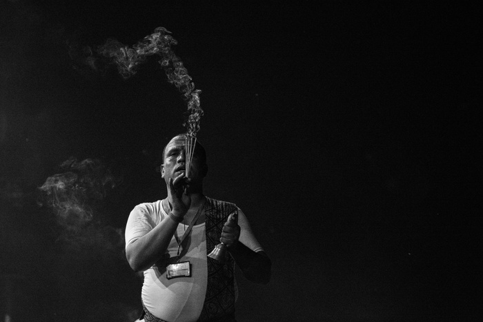 举香男子
