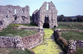 阿克城堡，英国，隐修会，英格兰东安格利亚，历史，建筑，过去