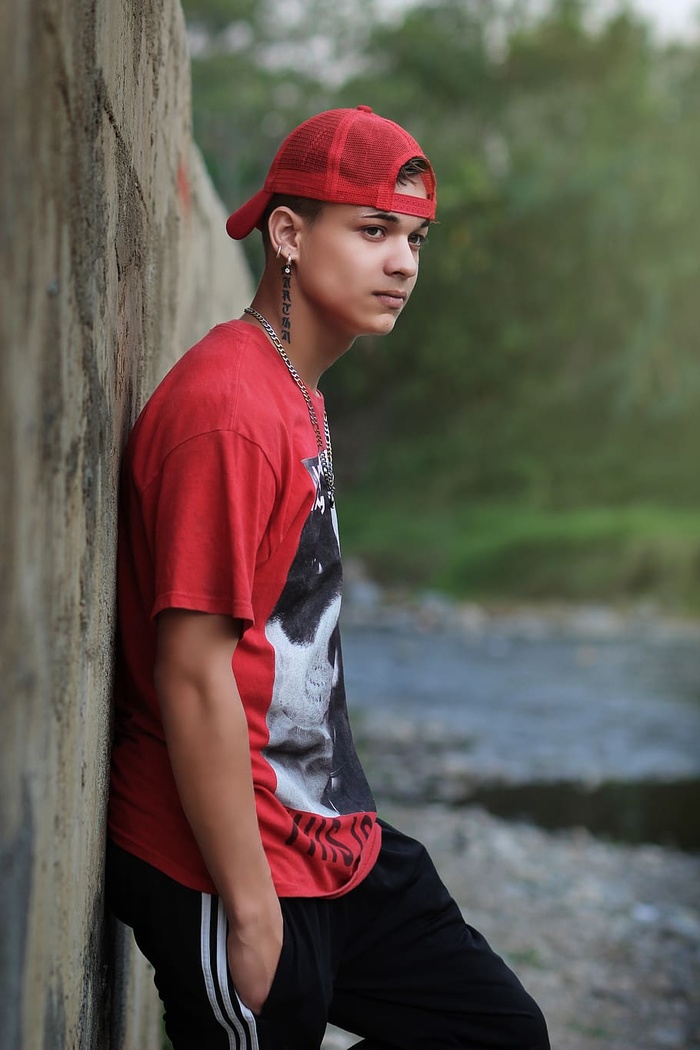 男人，肖像，人物，年轻，英俊，迷人，一个人，真实的人