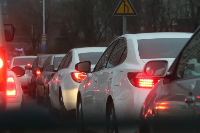 车辆，道路，白天，交通堵塞，汽车，路权，汽车，交通