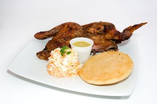 槟榔，沙拉，菜肴，酱汁，美食，委内瑞拉食品，槟榔，磨碎的沙拉