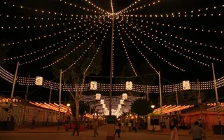 弦灯、灯光花环、花环灯、塞维利亚、四月集市、灯光、节日、夜晚