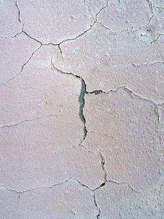 有裂缝的混凝土表面