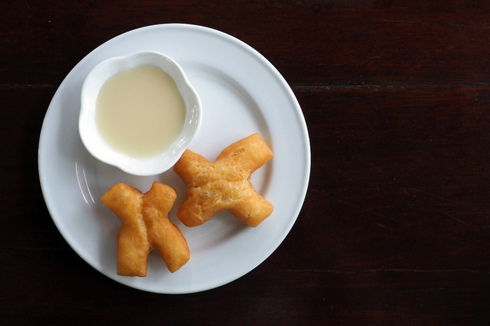早餐，双人，巴东哥，白盘子，糖果，甜炼乳，巴东哥甜炼乳，油炸
