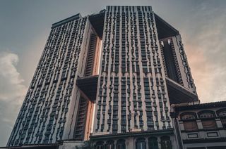 建筑物的低角度摄影