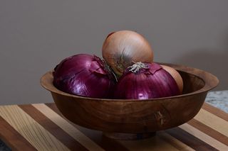 洋葱，碗，砧板，静物，烹饪，食品和饮料，蔬菜，食品