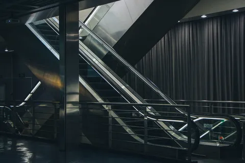 中国，上海城市规划展览中心，设计，灯光，自动扶梯，现代，上海，室内