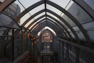 武汉，光谷步行街，建筑，建筑，建筑结构，室内，拱门，天花板