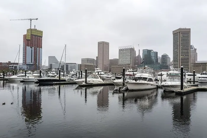 马里兰州巴尔的摩的码头和海滨。