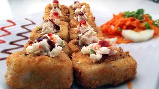 油炸、油炸、蛋糕、配料、寿司、寿司卷、米饭、日本料理