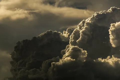 云,多云,乌云,戏剧性的,阴郁的,天空,云天,自然界的美 云,多云,乌云,戏剧性的,阴郁的,天空,云天,自然界的美