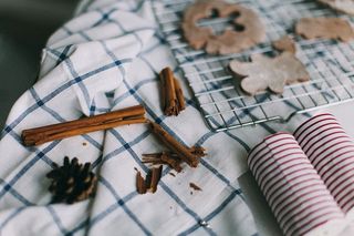 肉桂卷的选择性聚焦照片