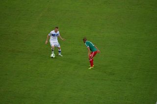 足球、运动、对抗、争端、竞争、草地、绿色、比赛