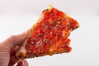 瑞士，日内瓦，披萨，披萨片，食品，食品和饮料，菜鸟图库，人手