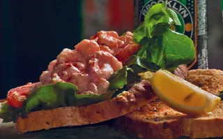 英国，柴郡，三明治，酒吧食品，食品，对虾，开放三明治，咖啡馆