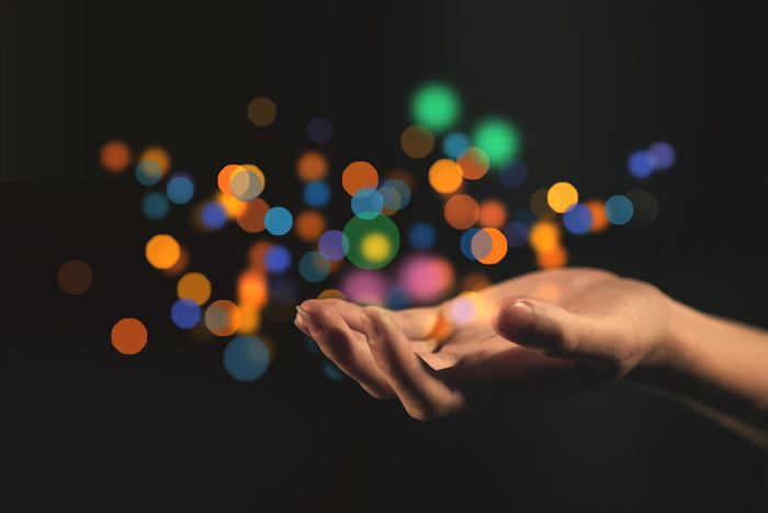 手，bokeh，give，gift，offer，open，light，play