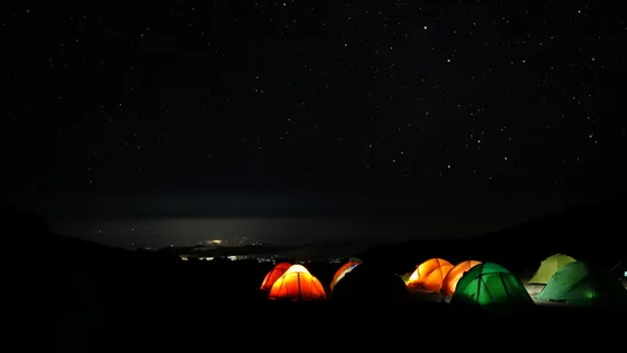 星星下的帐篷,乞力马扎罗山,山脉,巴兰科营地,夜晚,长时间曝光,星星空间,空间 星星下的帐篷,乞力马扎罗山,山脉,巴兰科营地,夜晚,长时间曝光,星星空间,空间