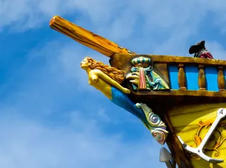 美人鱼船装饰，白天，galeon人物，人物，船，海盗船，船人物，女人