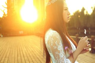 照片，人物，新鲜，阳光，成年人，镜头光斑，一人，年轻人