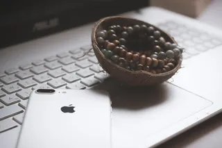 iphone、esentials、极简主义、笔记本电脑、工作、技术、电脑、键盘