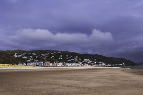 阿伯多维，海滩，步行，风暴，暴风雨，五颜六色，彩色建筑，海滨