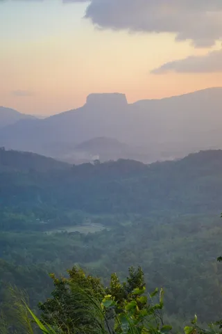 圣经岩，景观，巴萨莱加拉，斯里兰卡，马瓦内拉，卡杜甘纳瓦，风景，自然