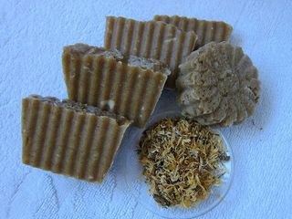 采购产品糕点，金盏花肥皂，天然肥皂，化妆品，化妆品，化妆品，金盏花，药草，万寿菊