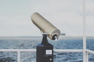望远镜，海滩，大海，水，云，白色，船，船