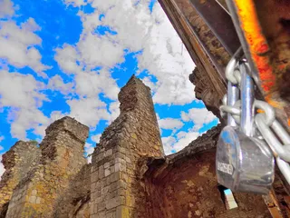 废墟、门、挂锁、绳子、*、奔牛、安保、修道院