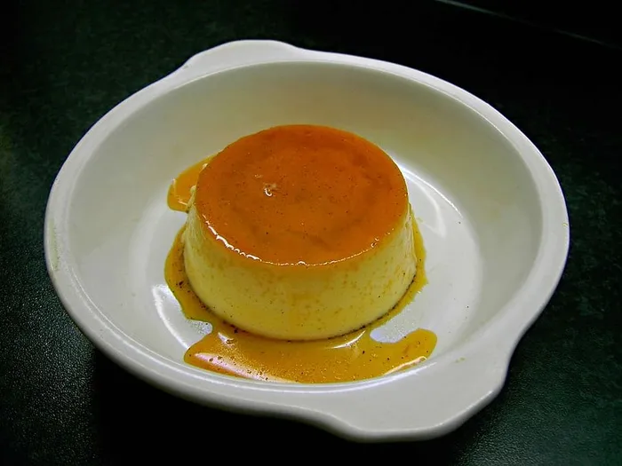 奶油焦糖，白，碗，布丁，香草布丁，甜点，甜食，食品和饮料