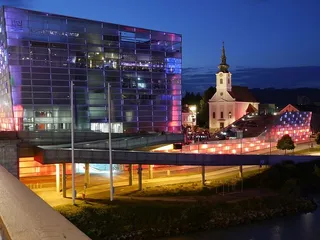 白色，大教堂，玻璃幕墙建筑，林茨，建筑，夜晚，建筑，照明